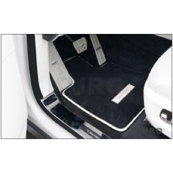 MANSORY XM — Ekskluzywne welurowe dywaniki – obszycie nubukiem