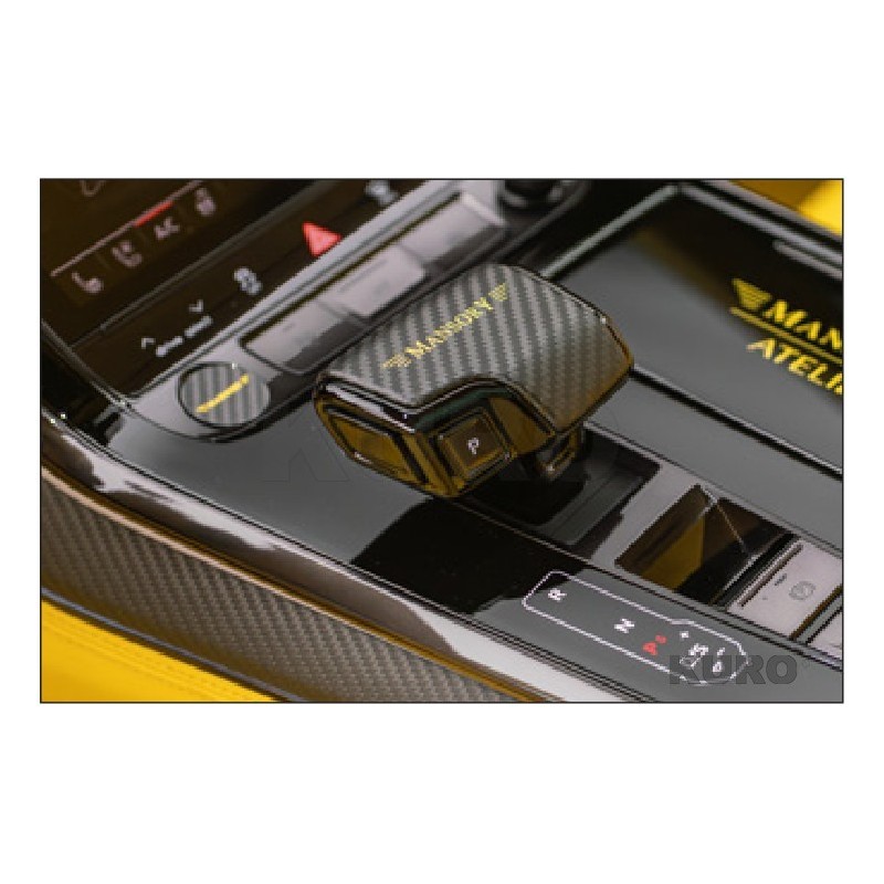 MANSORY RSQ8 25 — Karbon panel do gear shifters