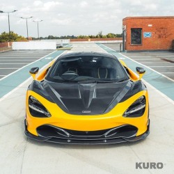MCLAREN 720S carbon splitter - CT DESIGN