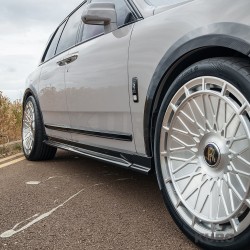 ROLLS ROYCE CULLINAN carbon progi boczne - CT DESIGN