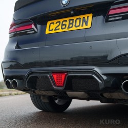 BMW M5 F90 2018-2024 carbon pre-preg dyfuzor z LED - V4