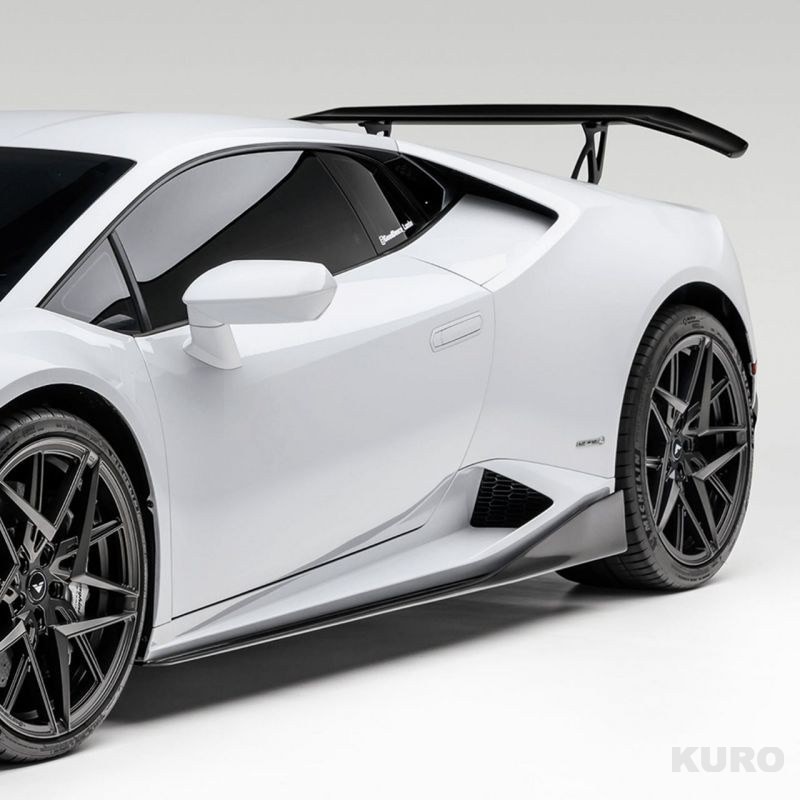 Karbonowe progi boczne Vorsteiner Mondiale Edizione Lamborghini Huracan | KURO