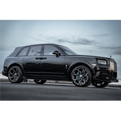 Rolls-Royce Cullinan BKSS karbon progi boczne | KURO