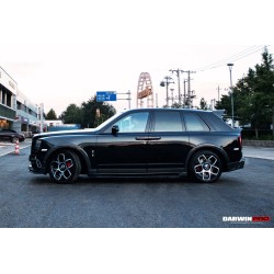 Rolls-Royce Cullinan BKSS karbon progi boczne | KURO