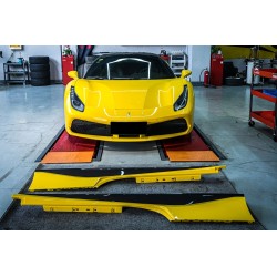 Ferrari 488 GTB & Spider progi boczne (OE) | KURO