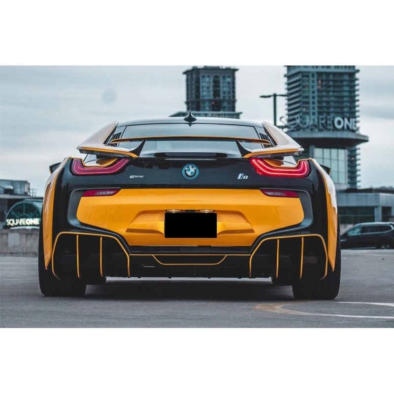 BMW i8 BZK karbon tylny dyfuzor | KURO
