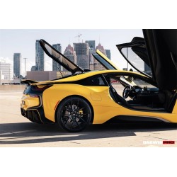 BMW i8 BZK karbon spoiler bagażnika | KURO