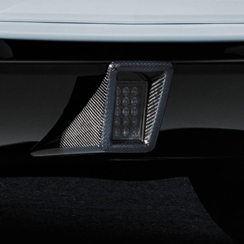 STARTECH LED reverse-/ światło przeciwmgłowe z obudowa w karbon – Aston Martin Vantage | KURO