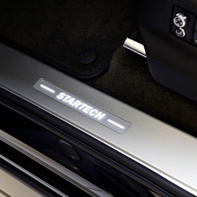 STARTECH podświetlany wstawki do treadplates – Bentley Bentayga | KURO
