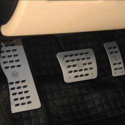 STARTECH aluminium dead pedał – Jaguar XK XKR | KURO