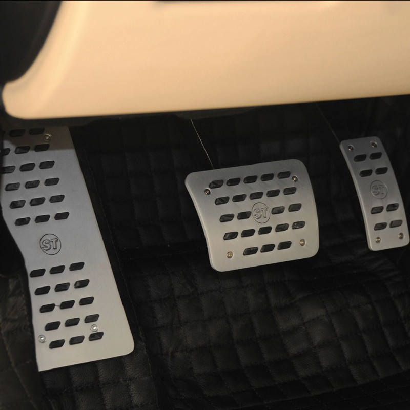 STARTECH aluminium dead pedał – Jaguar XK XKR | KURO