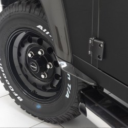 STARTECH Dirt płetwy – Land Rover Defender | KURO