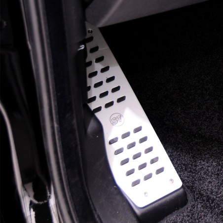 STARTECH aluminium podnóżek – Land Rover Discovery 4 | KURO