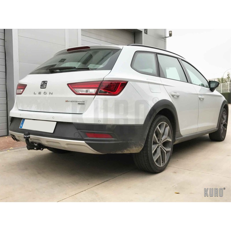 Aragon Hak wypinany Cupra Leon Hatchback 2020-