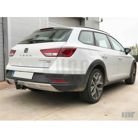 Aragon Hak wypinany Cupra Leon Hatchback 2020-